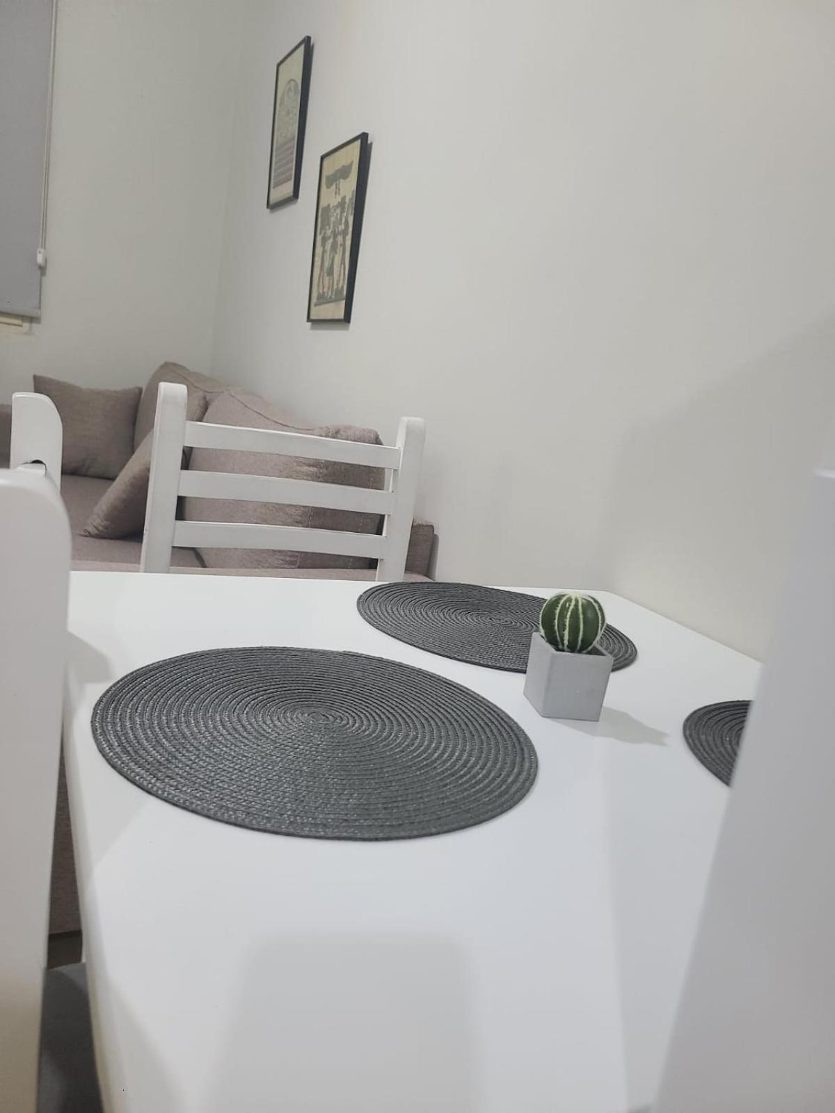 טיראנה Home Inn Apartaments מראה חיצוני תמונה